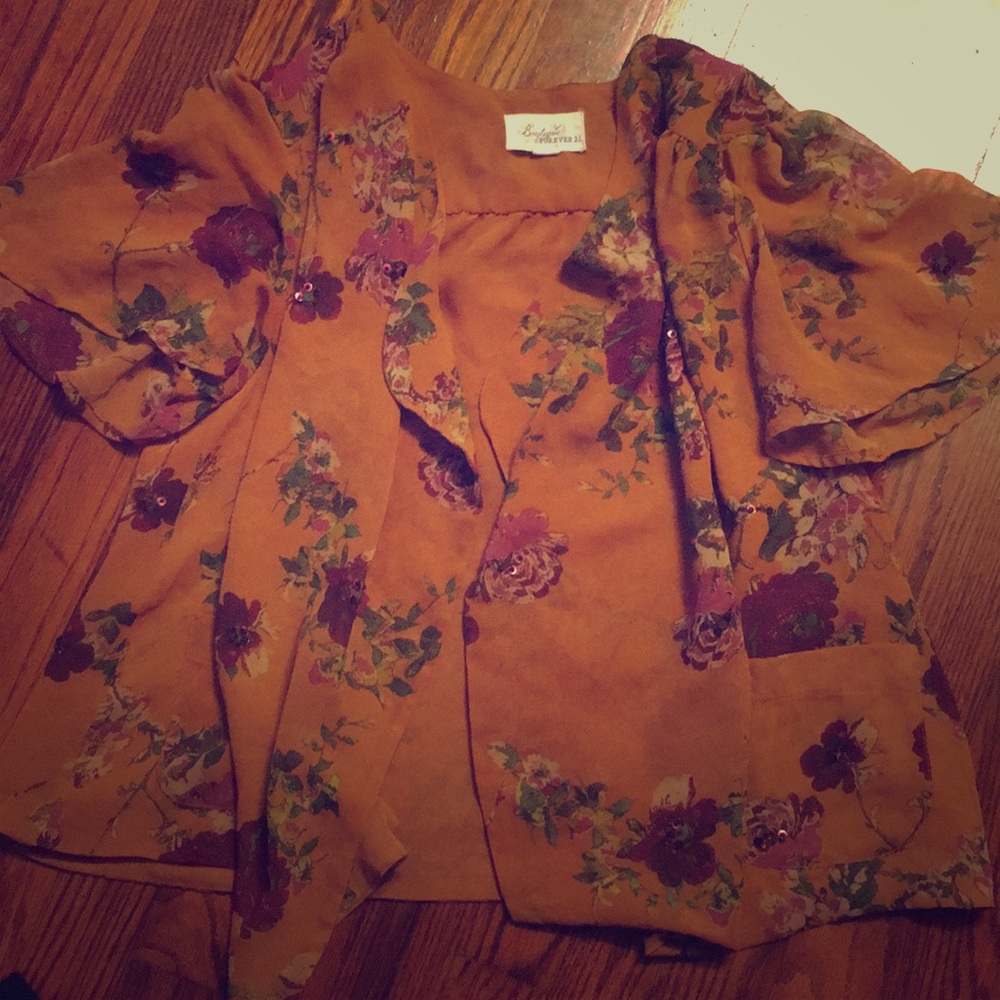 Forever 21 Boutique floral cardi ❤️